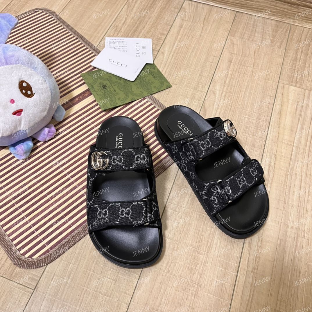 GUCCIダブルG ウィメンズ サンダル  ブラック