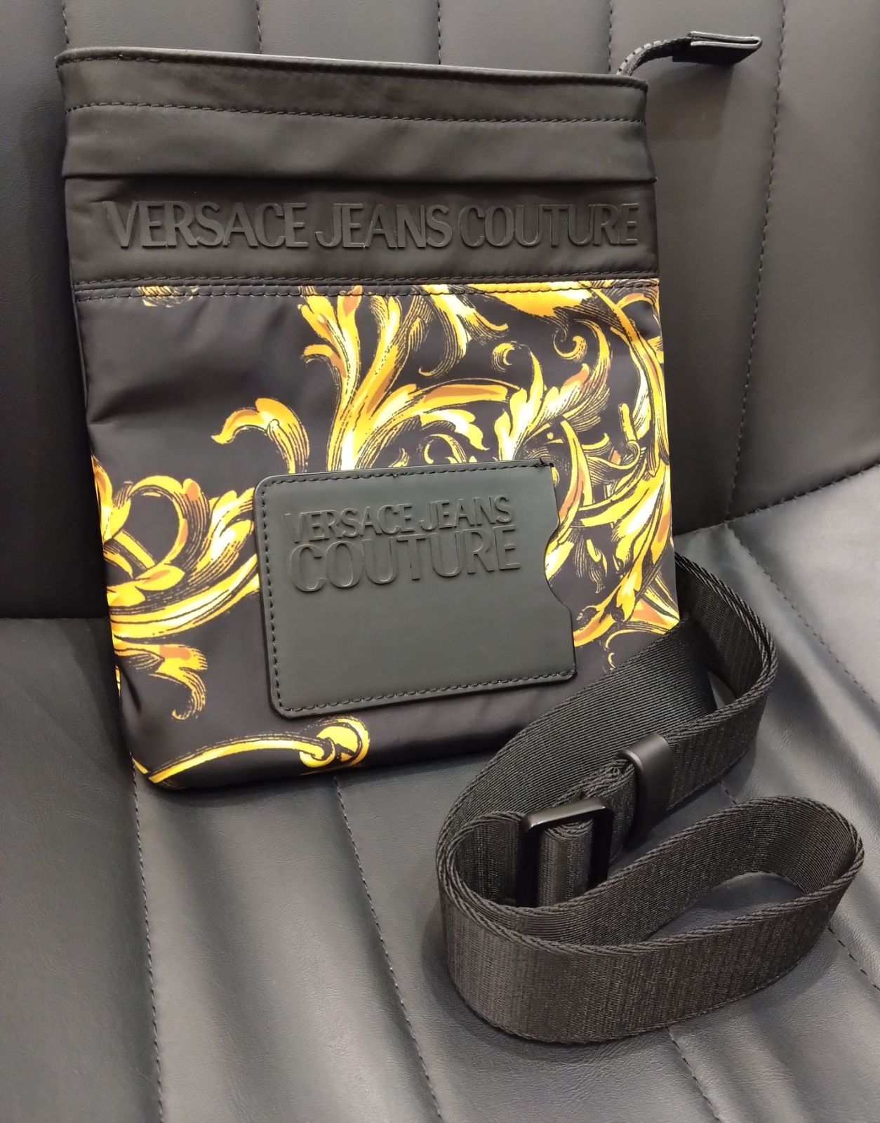 ☆2106 VERSACE JEANS COUTURE ヴェルサーチ ショルダーバッグ 
