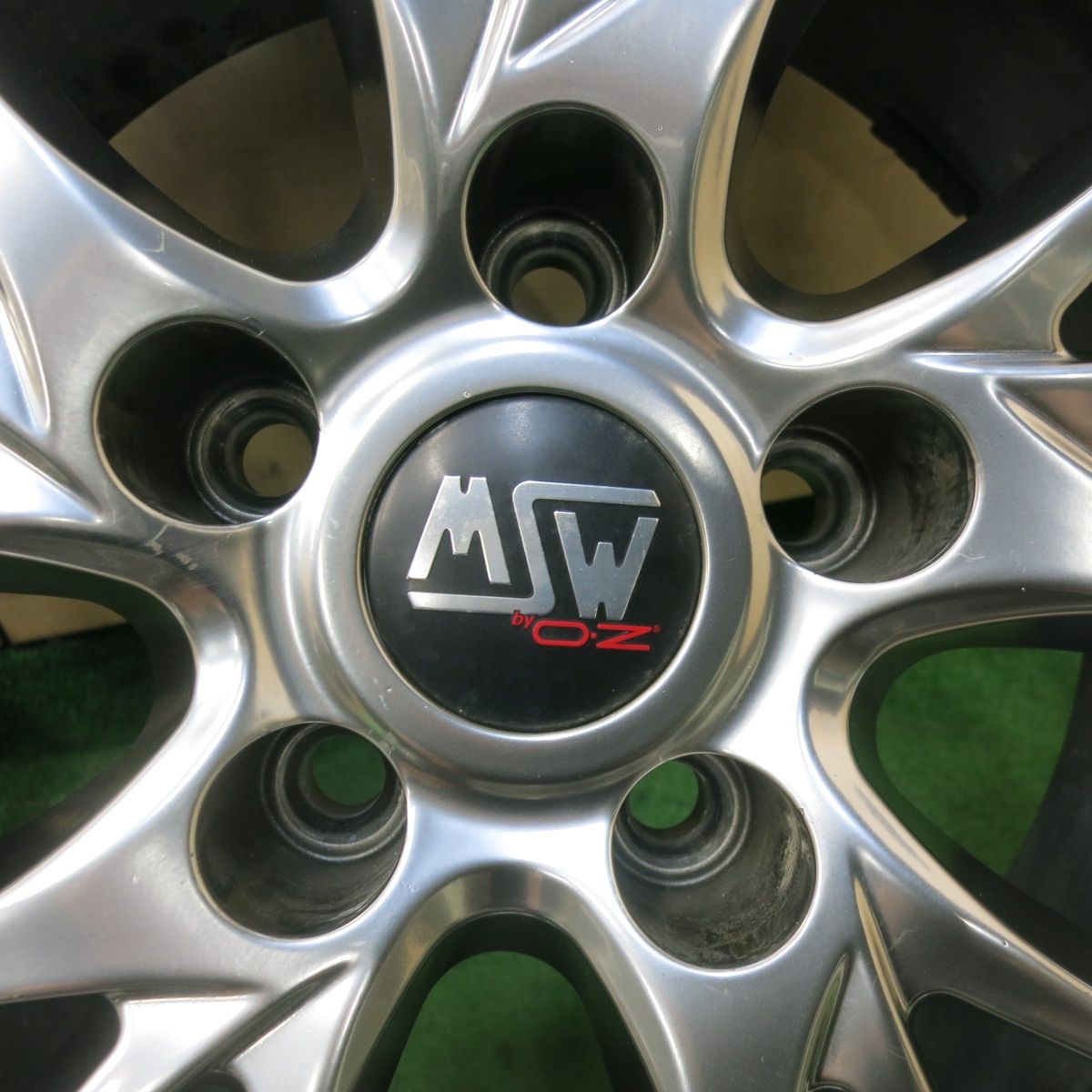 バリ溝！8.5分☆BMW 等 MSW 29 O・Z 225/45R17 スタッドレス ピレリ