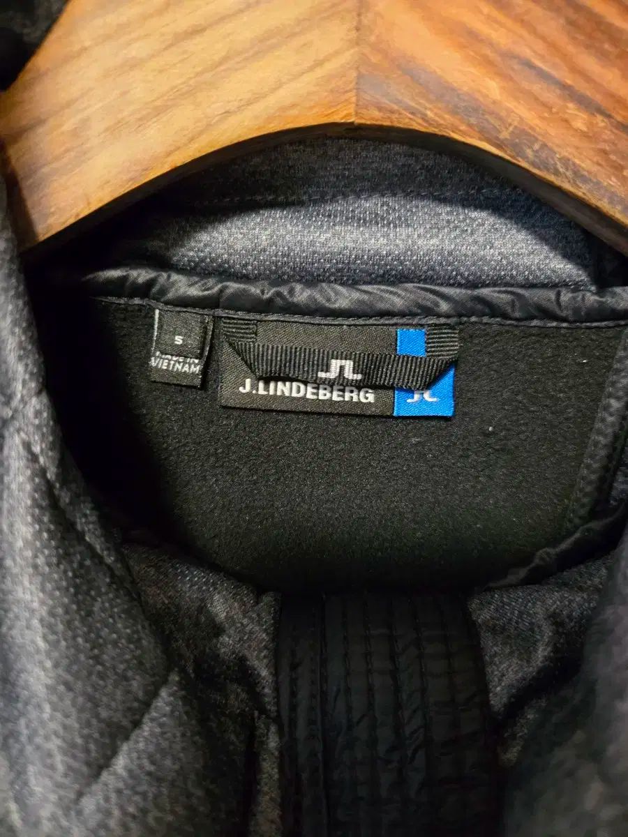 s 95 J.LINDEBERG J.リンドバーグ メンズ ゴルフ キルト 軽量 ダウン WHITEMONARCHHOTEL_COM