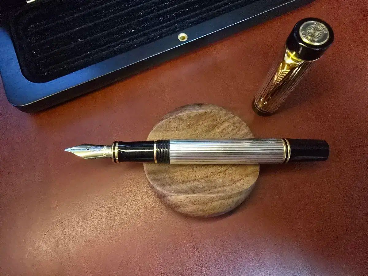 パーカー デュオフォールド