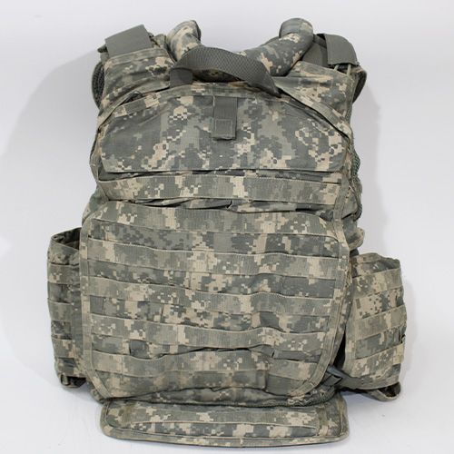 US ARMY IOTV ボディアーマー - メルカリ