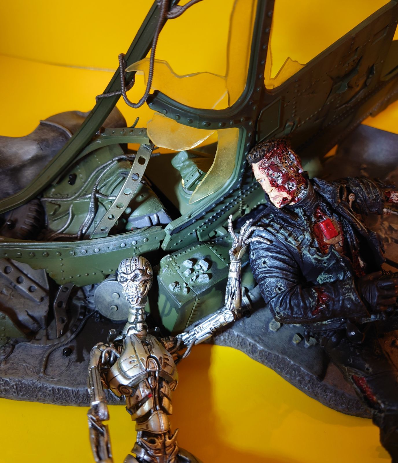 ターミネーター3 ジオラマフィギュア 楽天市場】ターミネーター3 t－x フィギュアの通販