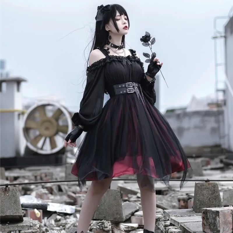 オリジナル ゴシック暗黒Lolita連衣裙 長袖 不規則デザイン 4色選択 ウエストベルト＆チェーン付き 高品質 仮装 撮影会 舞台演出 ロリータファッション イベント用 プレゼントにも最適