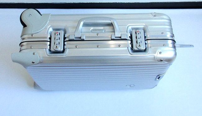 RIMOWA アルミコレクション 32L 4輪 [1661005] 2輪 - メルカリ