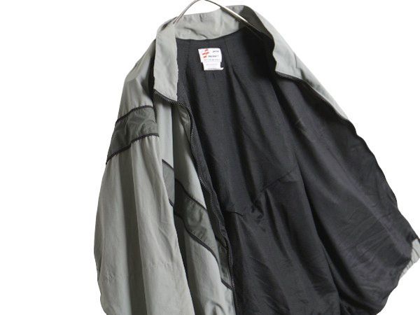 米軍実物 US ARMY ナイロン トレーニング ジャケット メンズ M 程/ 古着 軍物 PFU ミリタリー ブルゾン ジャンパー フルジップ ツートン 灰 米軍実物 US ARMY ナイロン トレーニング ジャケット メンズ M