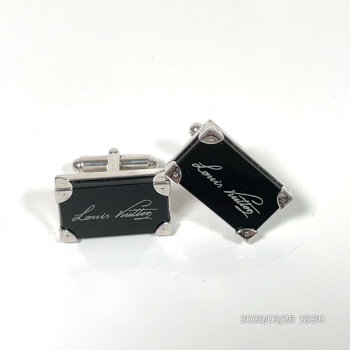 Louis Vuitton ルイヴィトン ブトン ドゥ マンシェット カフス