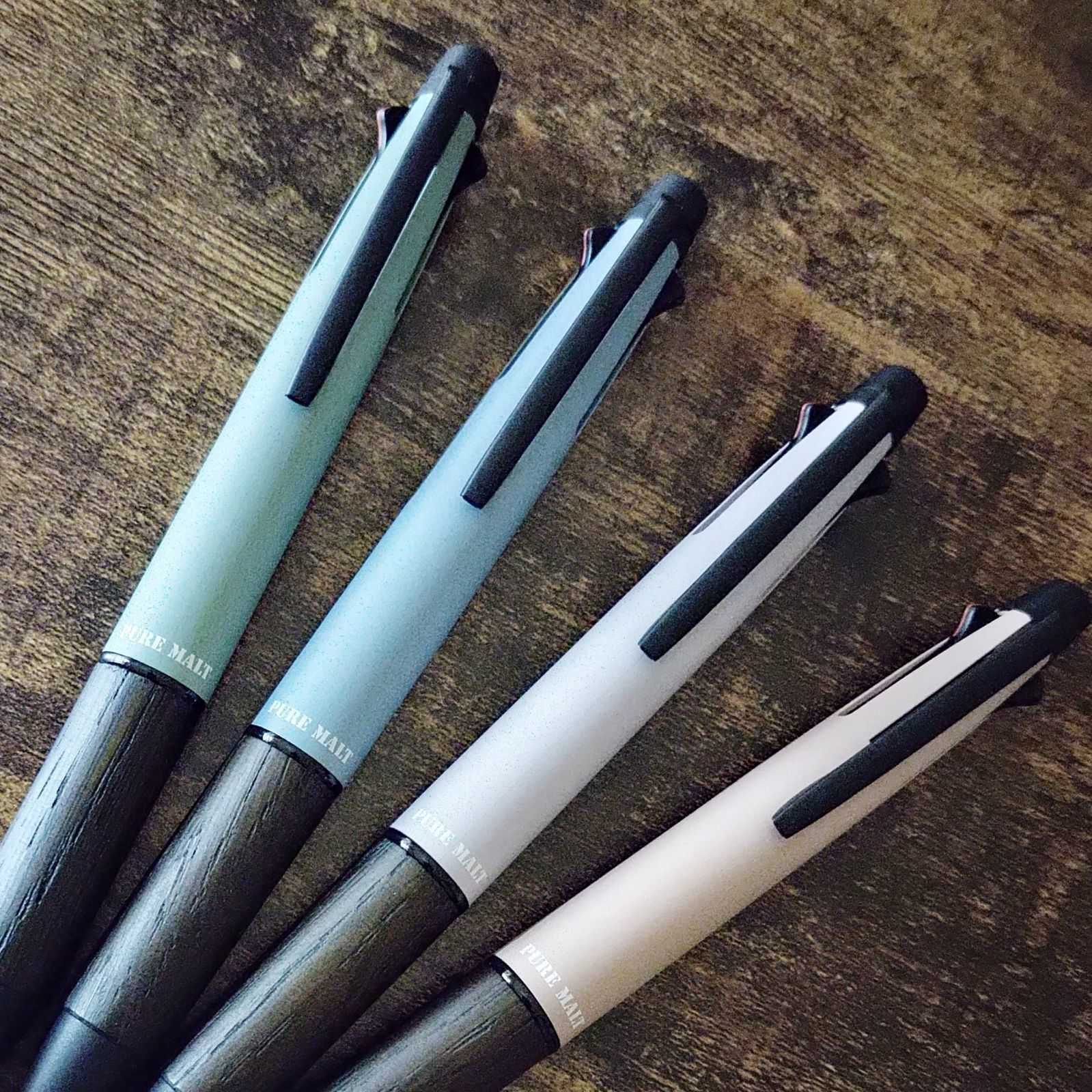 ジェットストリーム インサイド ピュアモルト 4&1 新品 限定