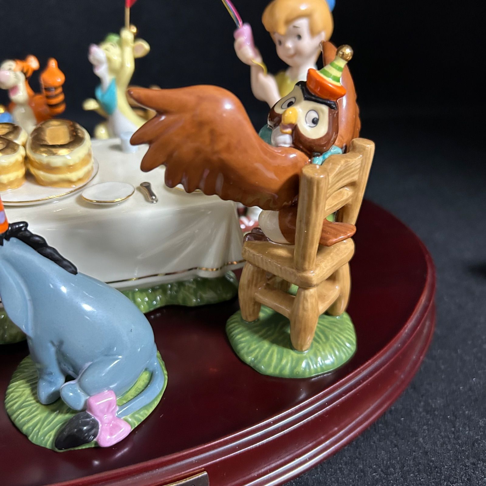 加藤工芸 ディズニー くまのプーさん 80周年記念 フィギュア シリアルナンバー 加藤工芸 ディズニー くまのプーさん 80周年記念 フィギュア