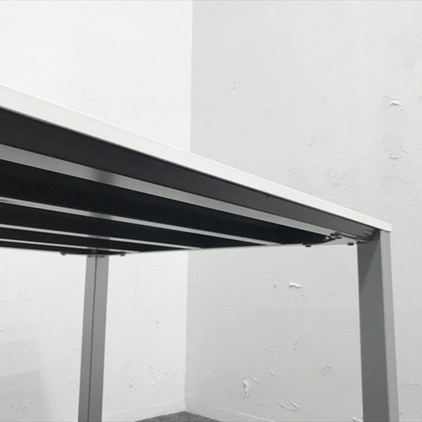 作業テーブル ミーティングテーブル 完成品 4L19 オカムラ ホワイト MARWIL-DEMENAGEMENTS_CH