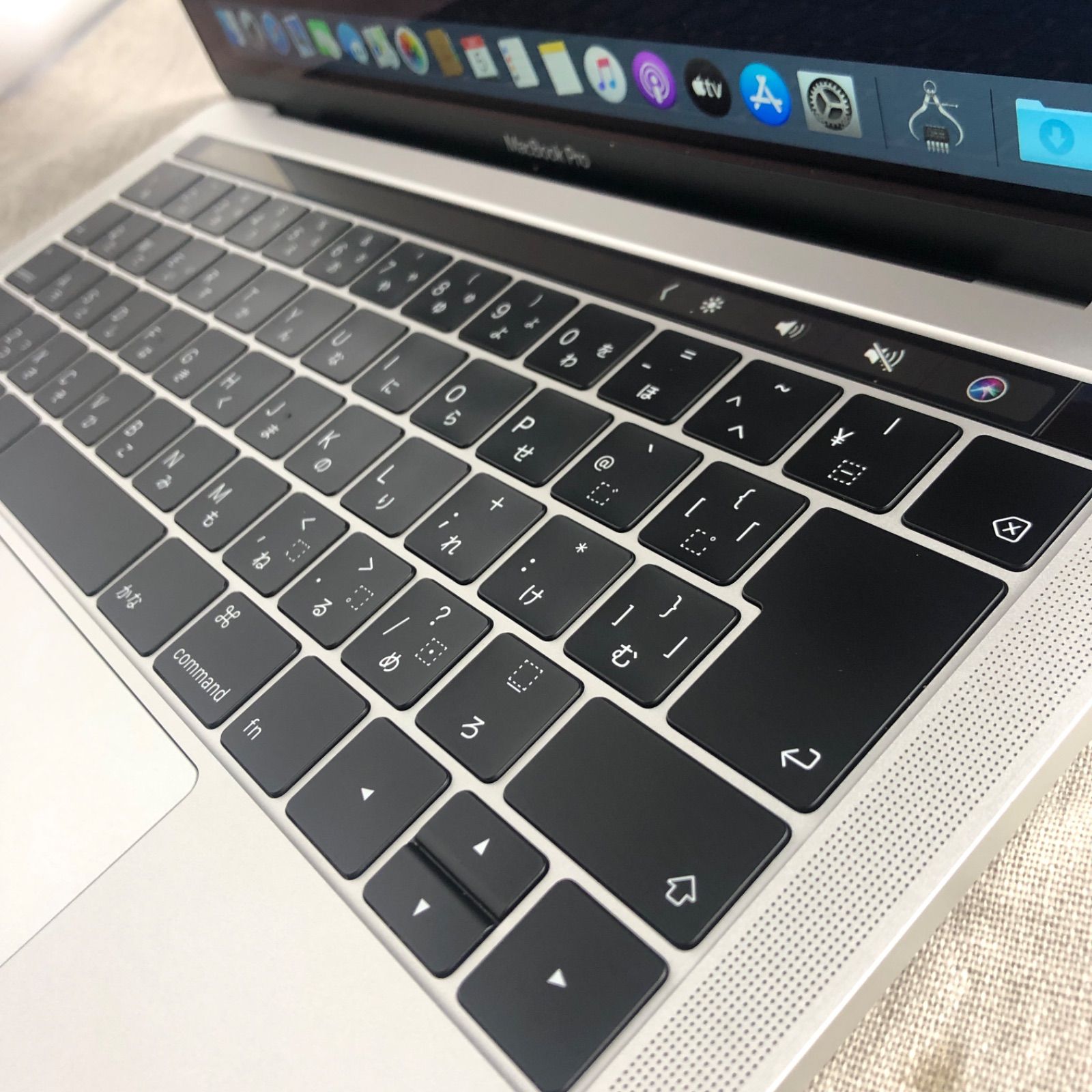 本体のみ】Apple MacBook Pro (13インチ, 2019, Thunderbolt 3ポート x