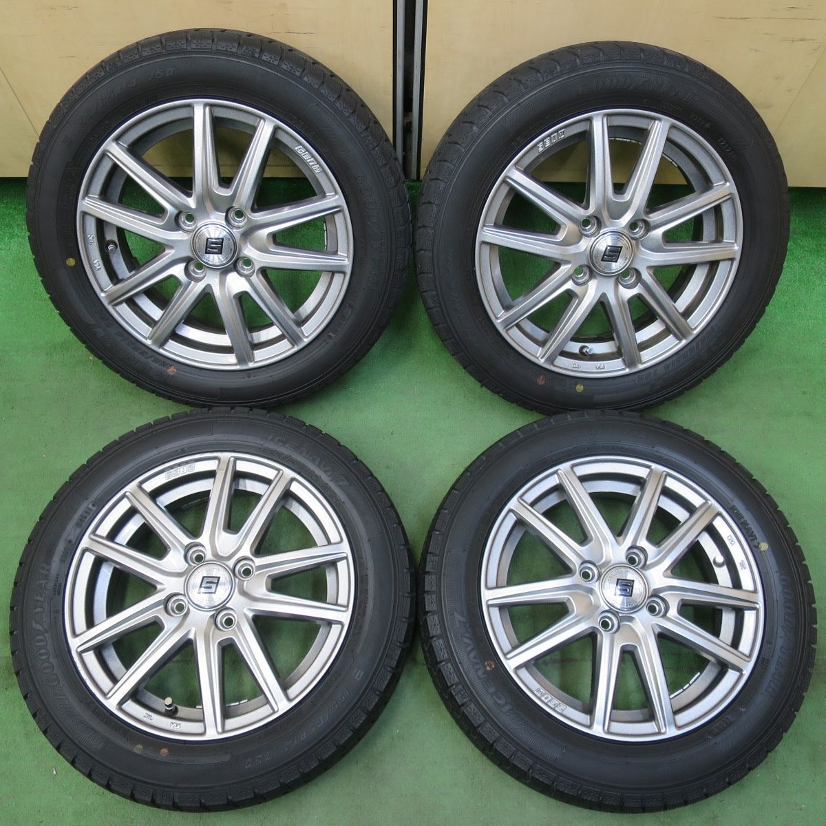 バリ溝！21年！8.5分☆スタッドレス 155/65R14 グッドイヤー アイス 