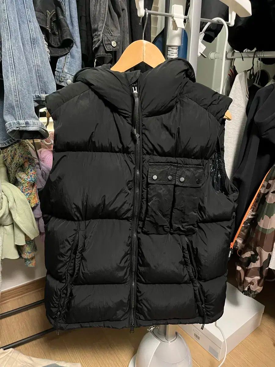 CP カンパニー ゴーグル ダウンジャケット ベスト 黒 xl
