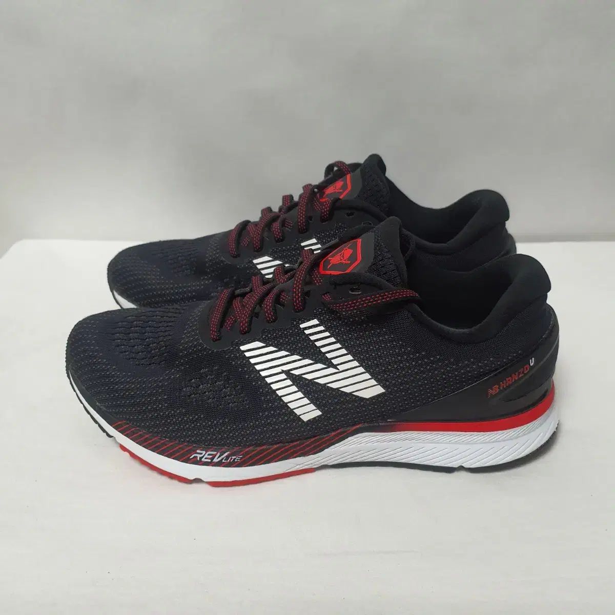【雷市場（ポンジャン）商品韓国直送】New Balance(ニューバランス) スニーカー MHANZUB2 ランニングシューズ 250 ー 255