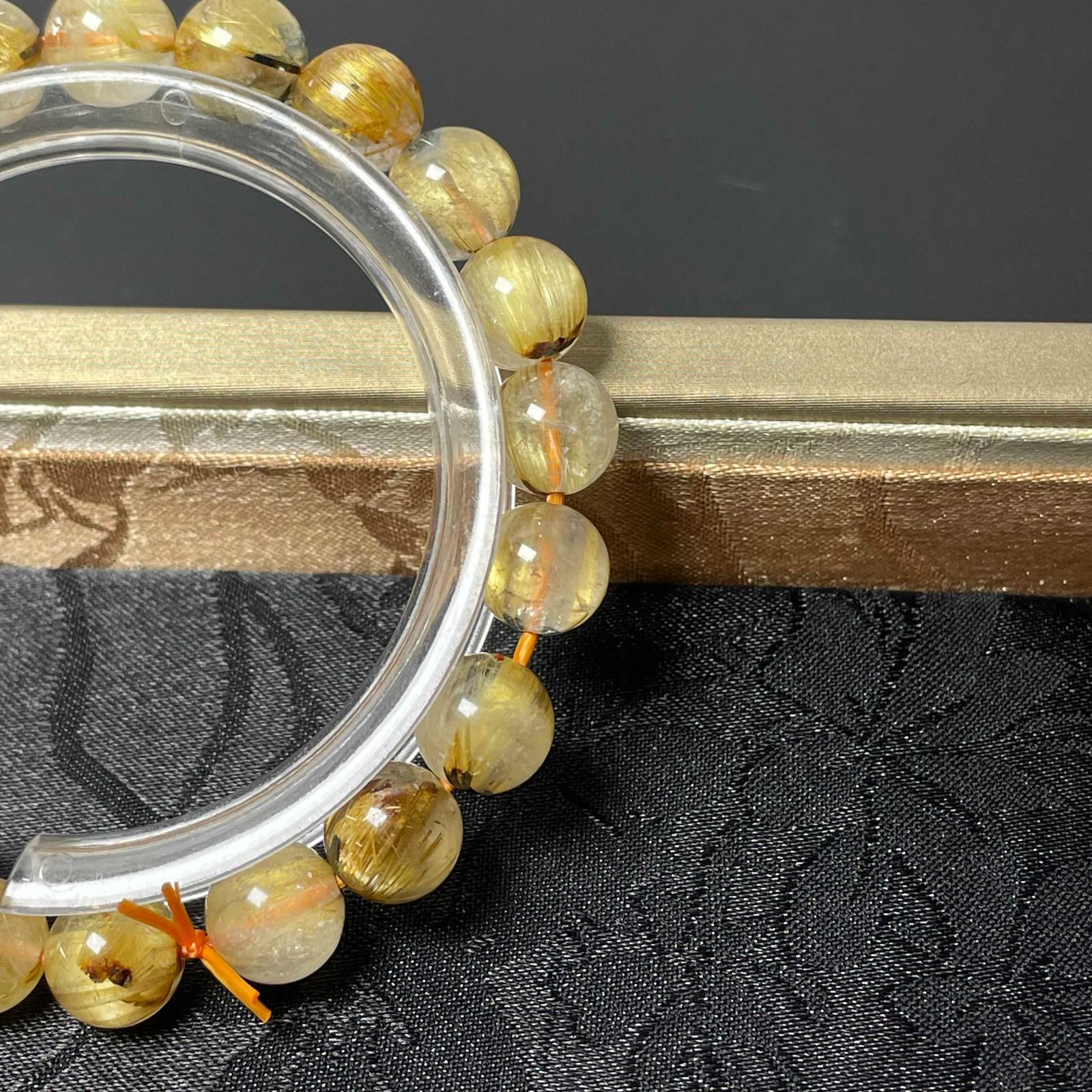 高品質g1500円★黄金【タイチンルチル】水晶ブレスレットＭ★１２．５mm 最高級g1500円☆黄金タイチンルチル水晶ブレスレット11.5mm定価6.6万円 高