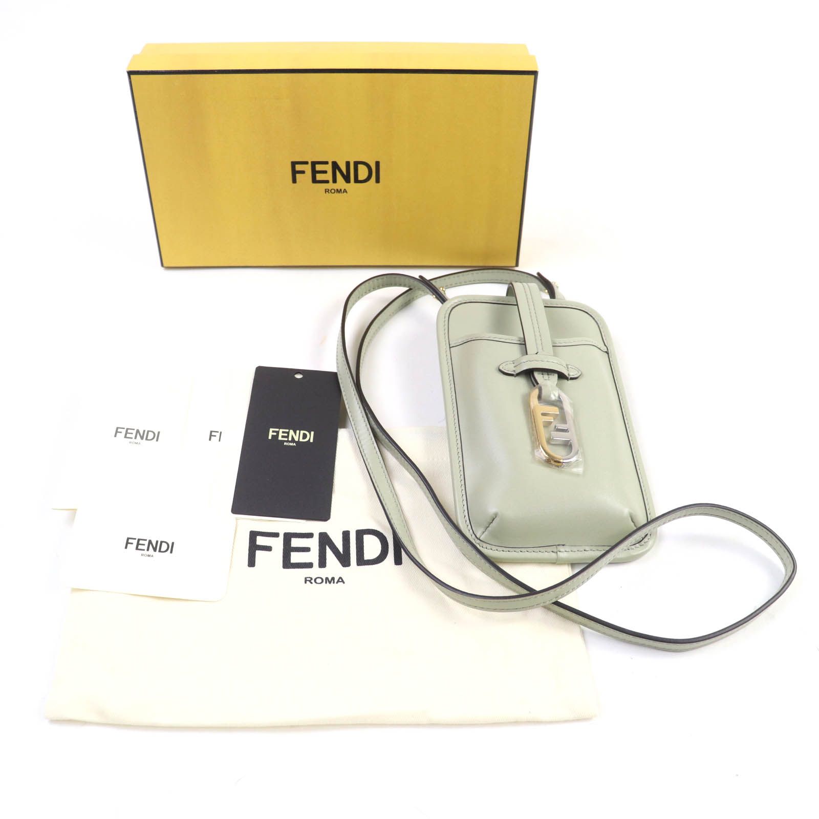 フェンディ 7AS131