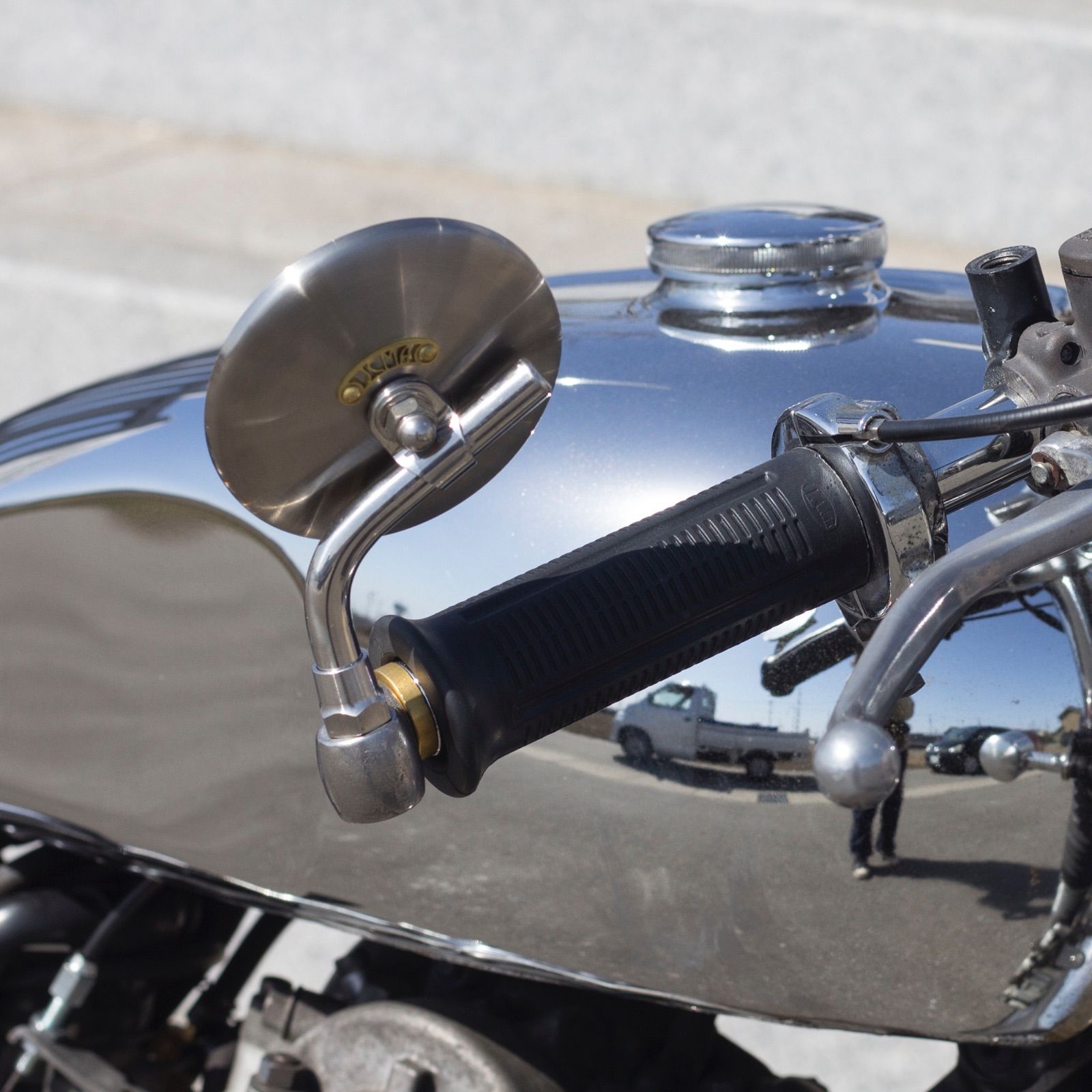 モーターロック│JCMA バーエンド ミラー Φ100 左右セット│ブラスタグ モーターロック│JCMA バーエンド ミラー Φ100 左右セット│ブラスタグ