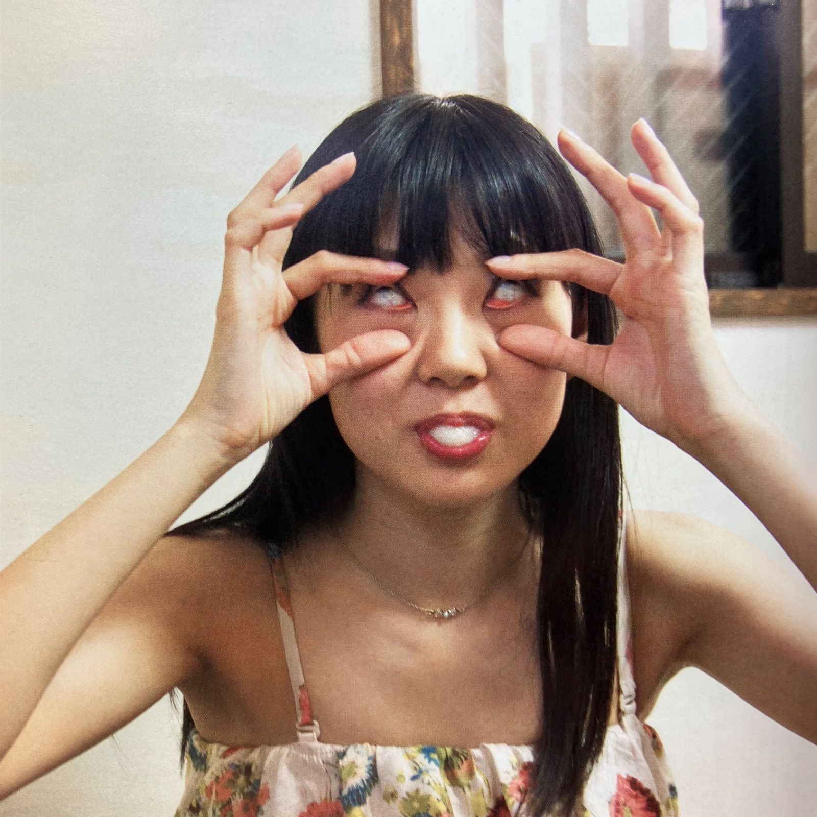 豆B8-4【写真集】 渡辺美優紀 ファースト写真集 みる神 - メルカリ