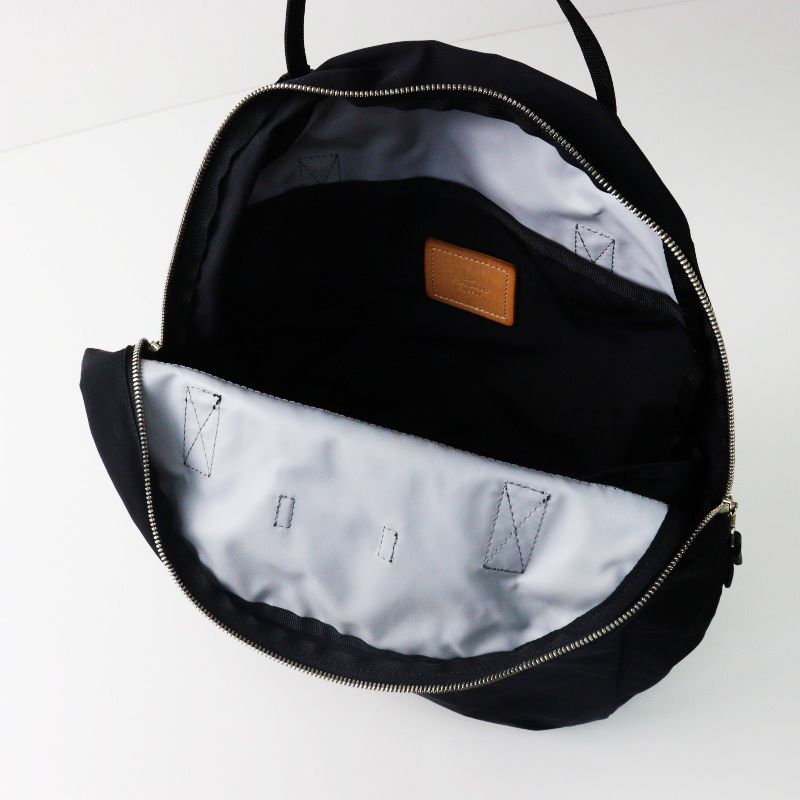 【美品】スタンダードサプライ ブラックリュック　ワラビー STANDARD SUPPLY（スタンダードサプライ） リュック デイパック