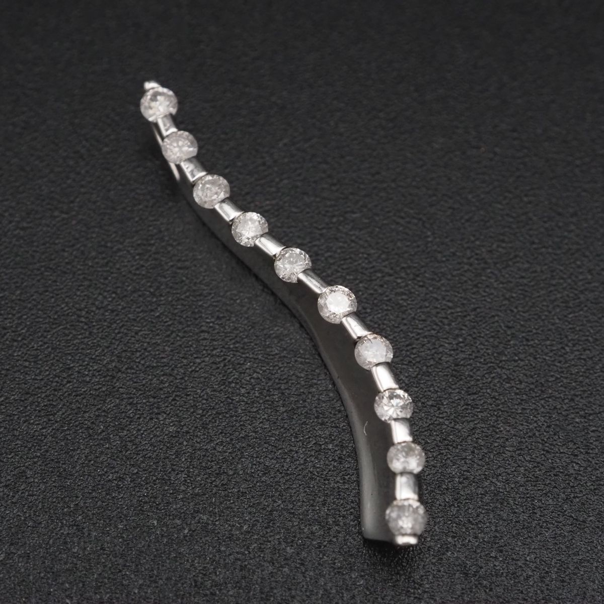 G991 Guy Laroche ギラロッシュ ダイヤモンド 925刻印 ペンダント トップ デザイン シルバー チャーム ヘッド 4月誕生石