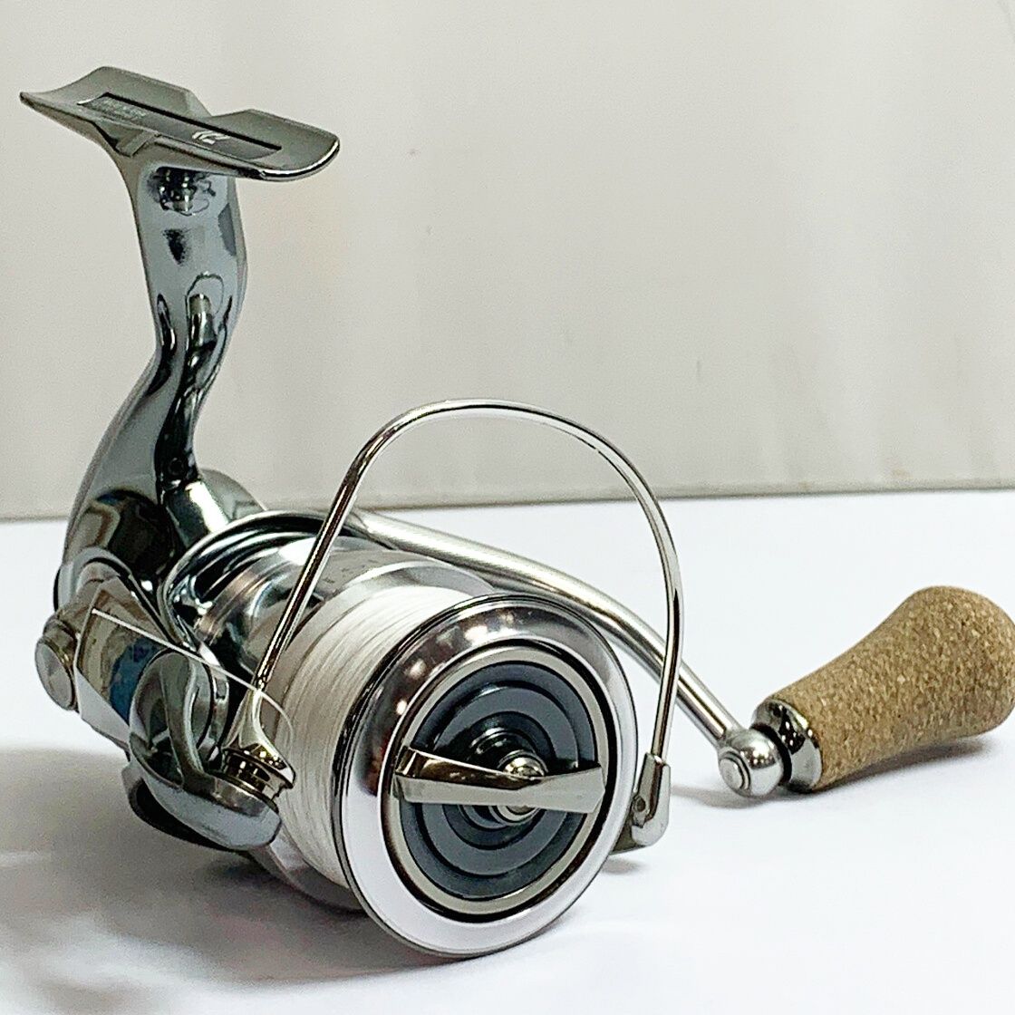 DAIWA ダイワ 22イグジスト PC LT3000-XH キズ有 箱付 スピニング