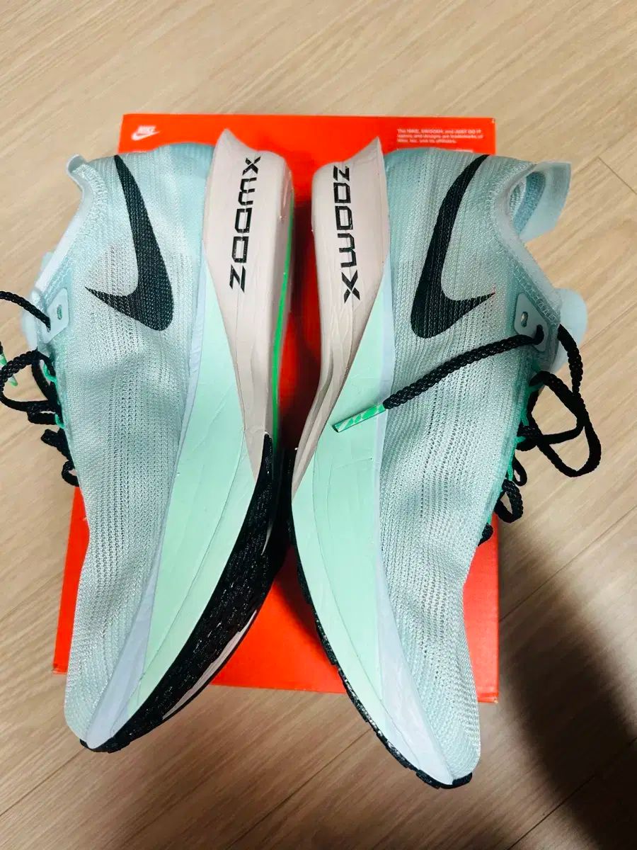 NIKE エアズームビクトリー　24.5㎝ Nike エアズームヴィクトリー 24.5cm NIKEエアズームヴィクトリー 24.5