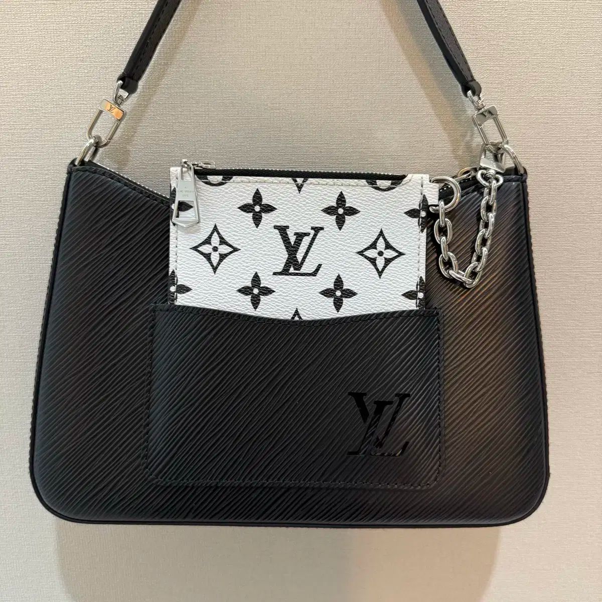 店舗用品 LV ルイヴィトン 長財布 モノグラム ポルトフォイユ・サラ M60531