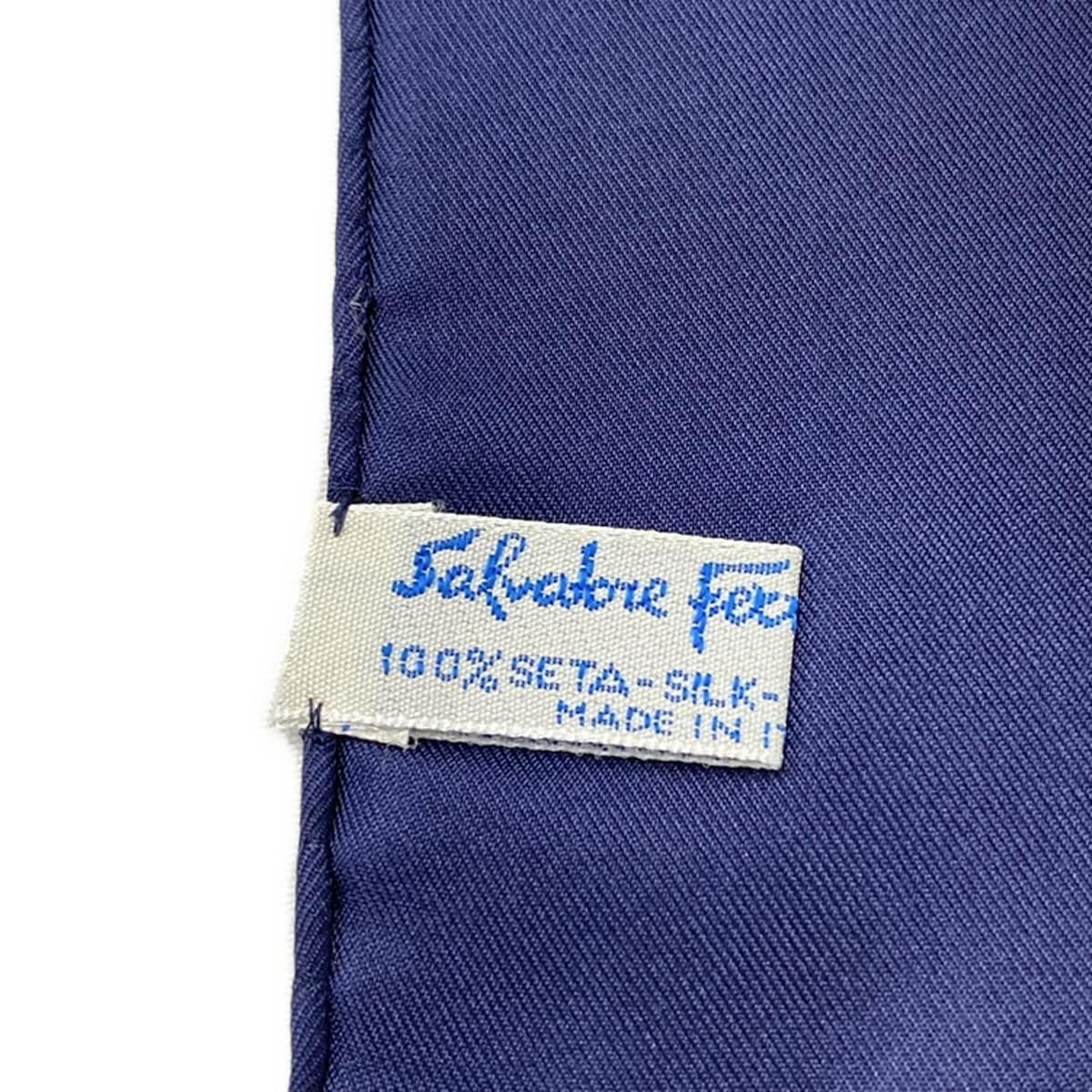 FERRAGAMO SalvatoreFerragamo サルバトーレフェラガモ スカーフ - レッド×ネイビー×マルチ