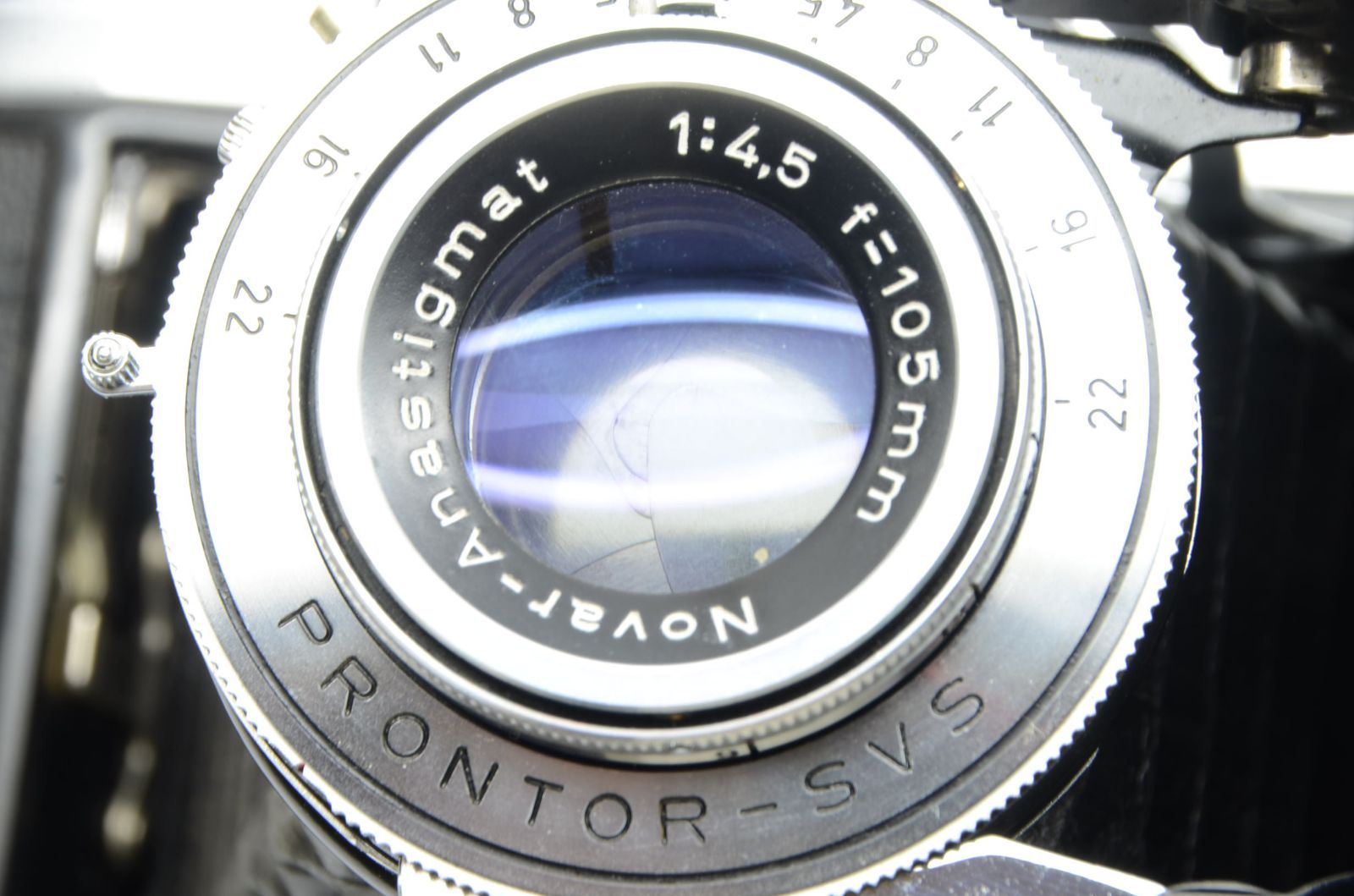 ◆ ZEISS IKON ツァイスイコン IKONTA 524/2 Mess-Ikonta 524/2 - Camera-wiki.org - The free camera