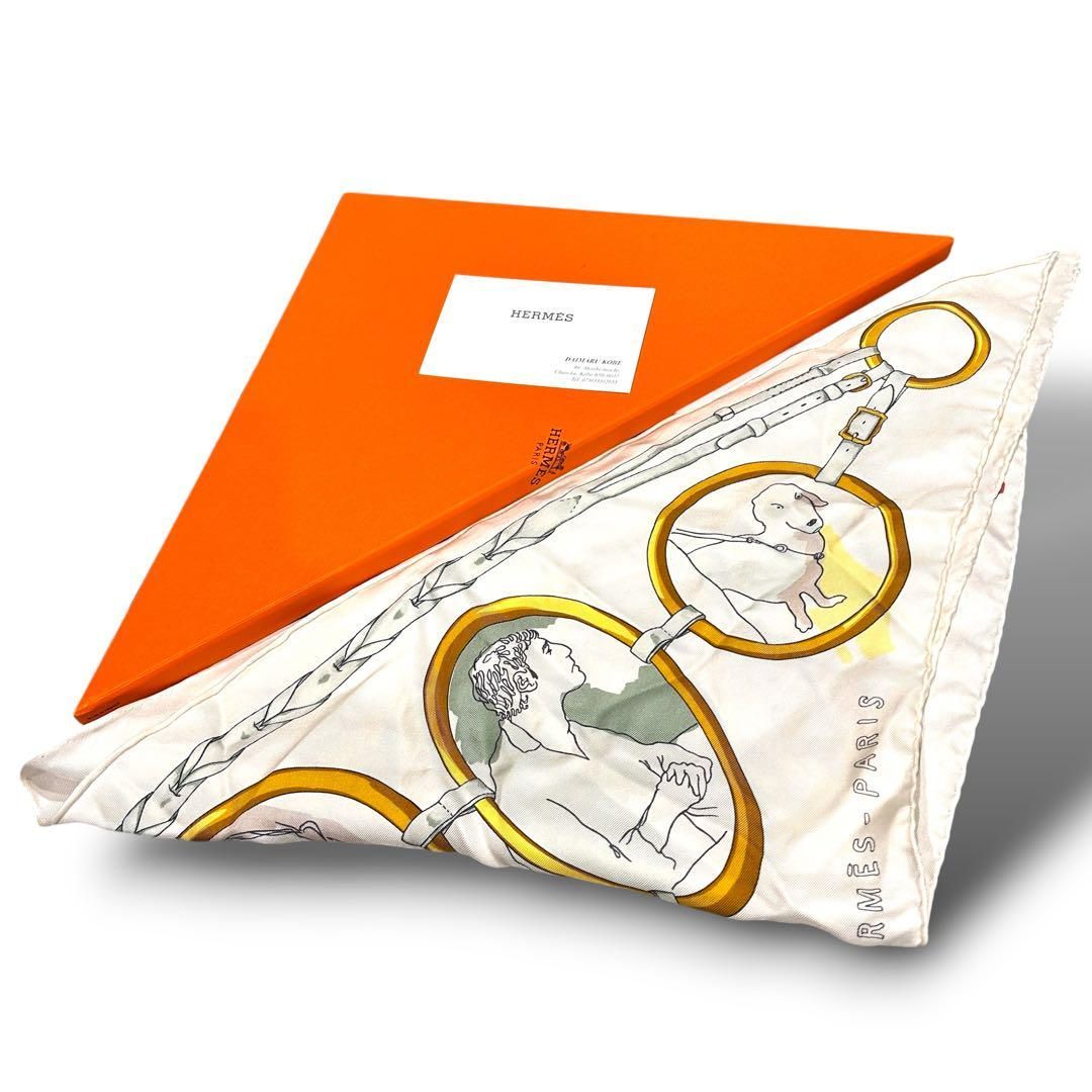美品 HERMES エルメス ポワントゥ 三角スカーフ イラスト 総柄