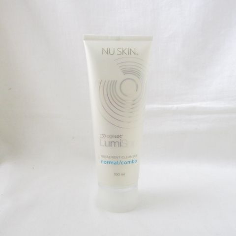 ニュースキンのルミスパとクレンジングジェル ニュースキン ageLOC