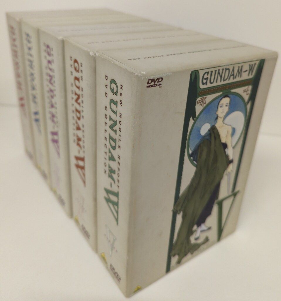 新機動戦記ガンダムW DVD COLLECTION 全5巻 BOXセット 中古 アニメDVD 新機動戦記ガンダムW DVD COLLECTION 全5巻 セット - メルカリ