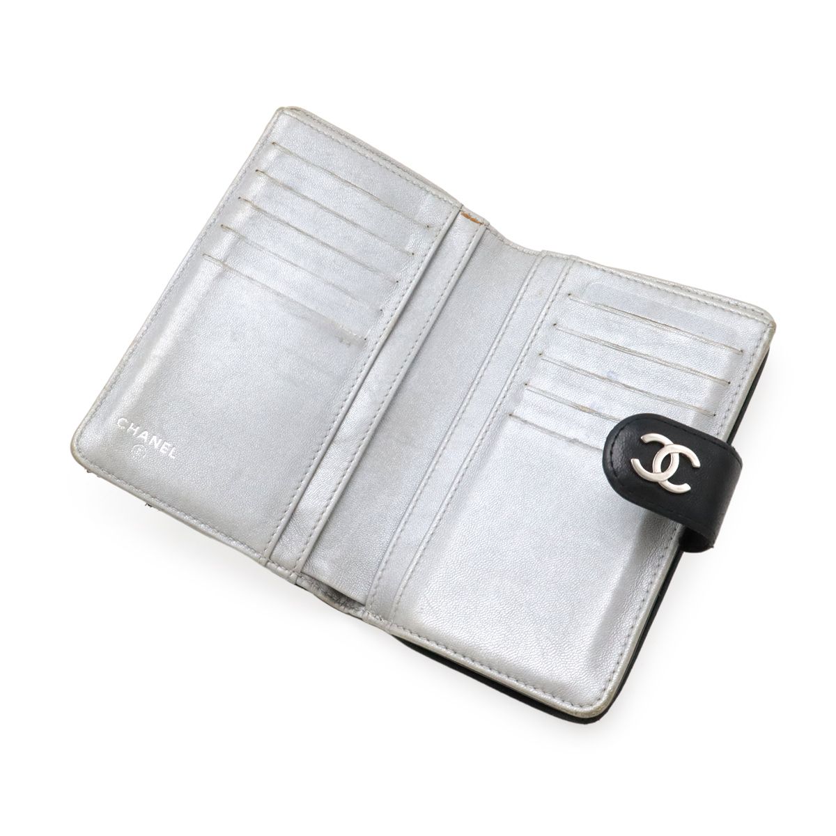 【CHANEL 】カメリア★シルバー金具★二つ折り財布 シャネル CHANEL カメリア 二つ折り財布 シルバーココマーク