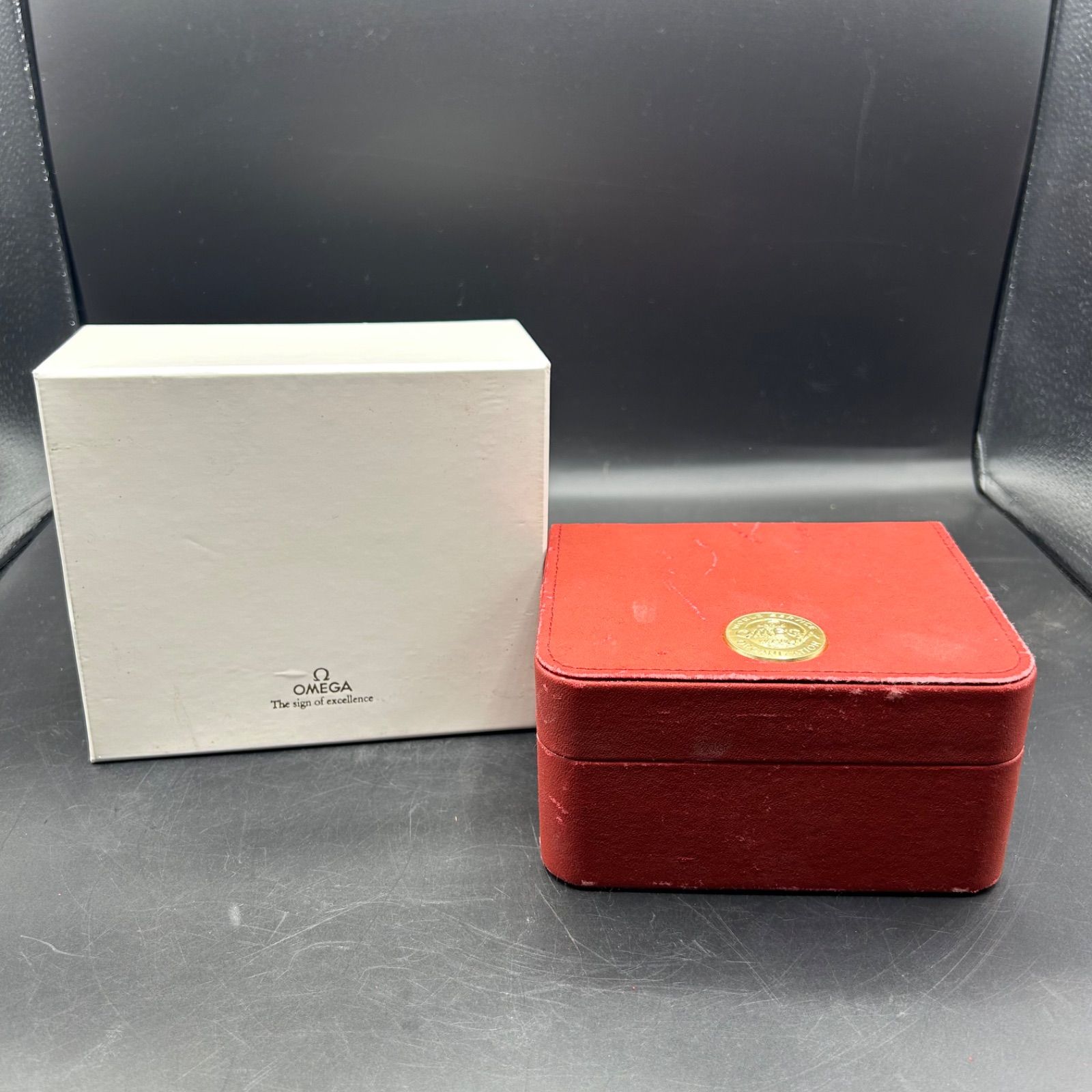 オメガ　OMEGA 空箱 オメガ OMEGA 腕時計用 空箱 包装 赤 外箱付き - メルカリ