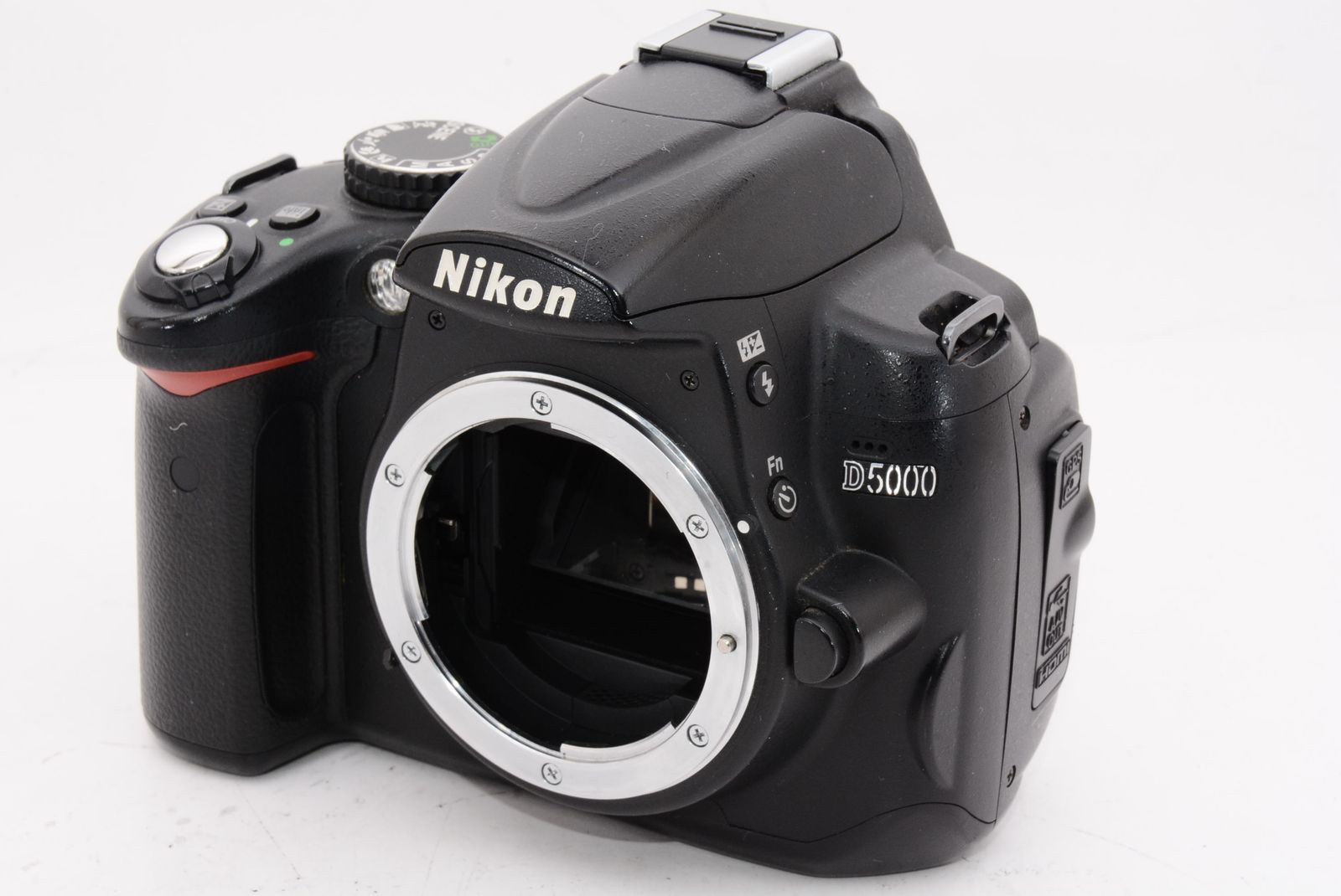 Nikon デジタル一眼レフカメラ D5000 レンズキット D5000LK - 百獣の