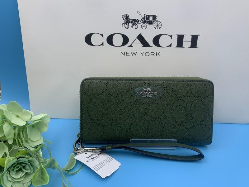 コーチ 長財布 COACH 財布 サープラス ラグジュアリー シグネチャー ストラップ付き アコーディオン ウォレット プレゼント 贈り物 ギフト ラウンドファスナー ロング ジップ ファッション レディース メンズ 新品 未使用 C4715 C100Z-25