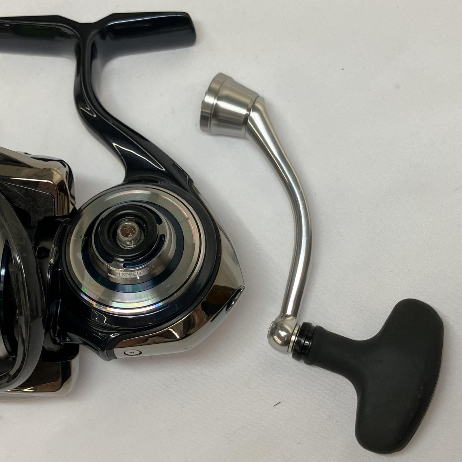 DAIWA - ダイワ(DAIWA) スピニングリール 19 セルテート LT 2500-H 61zPWnA6hXL._UF350,350_QL80_.jpg