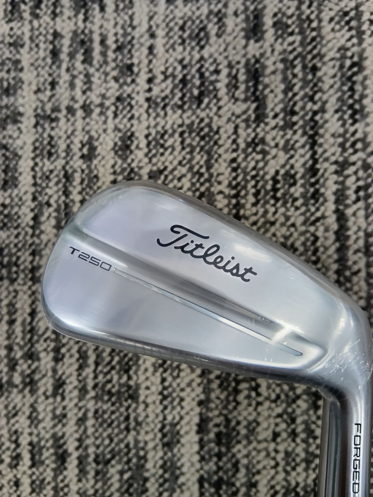 Iset タイトリスト T250 アイアン 6本セット（#5-#9、P）メンズ