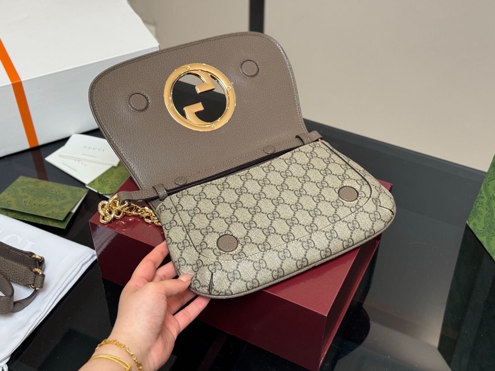 今日特価】Gucci Blondie Shoulder Bag グッチ ブロンディ