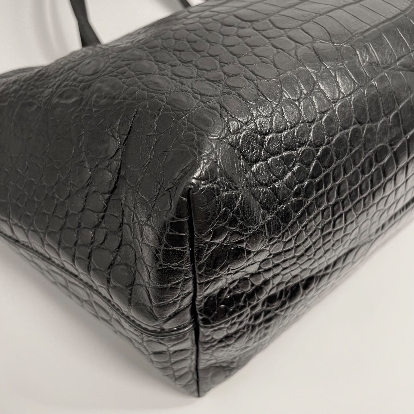 Felisiフェリージ 10-45 ブラック クロコ型トートバッグ 美品 ✨Felisi フェリージ 10-45 ブラック クロコ型押し トートバッグ