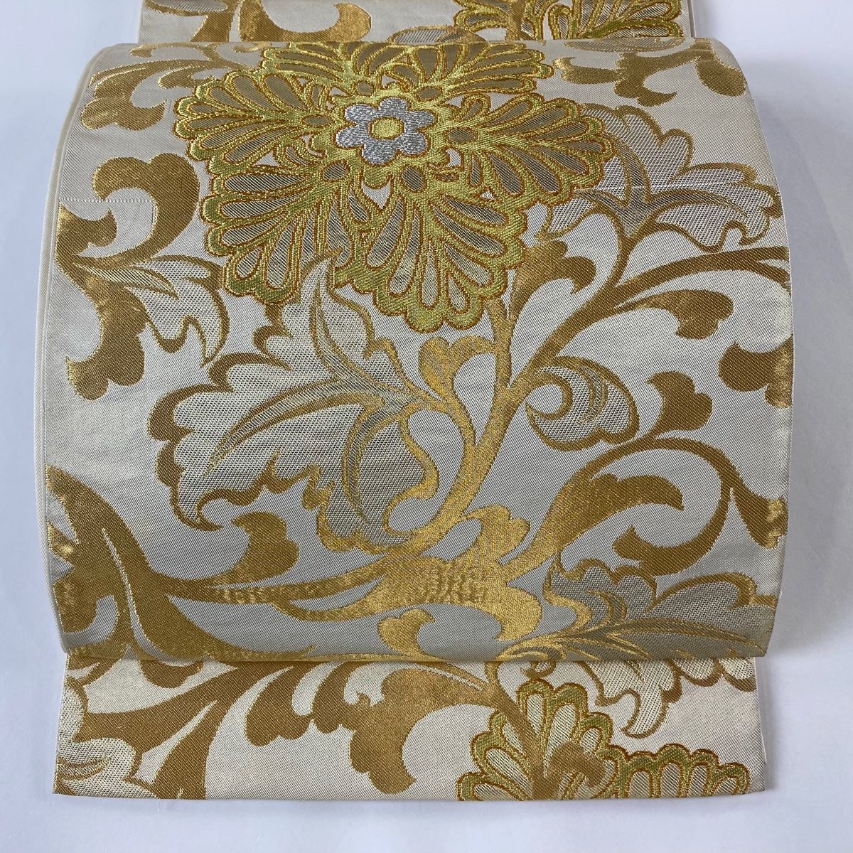 袋帯 秀品 川島織物 落款 草花 金銀糸 ベージュ 六通 正絹