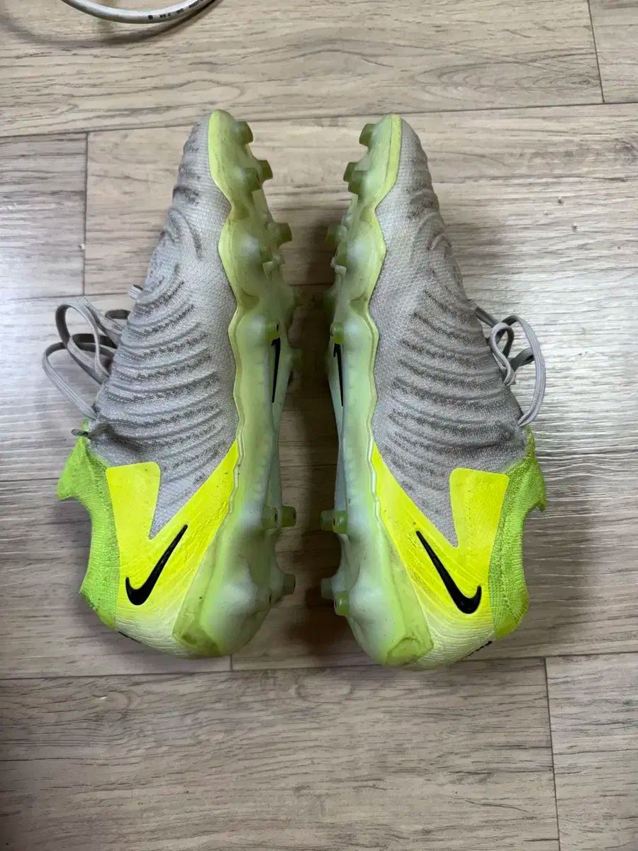 ナイキ FANTOM GX2 L エリート AG 275mm ファントムgx2エリート」の