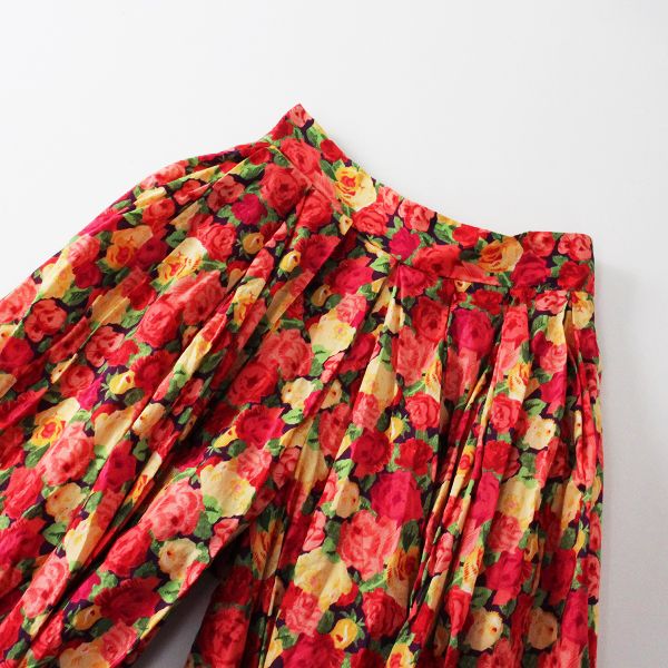 【美品】　YAECA リバティー柄タックキュロット YAECA (ヤエカ) WRITE CULOTTES LIBERTY / ライトキュロットリバティ