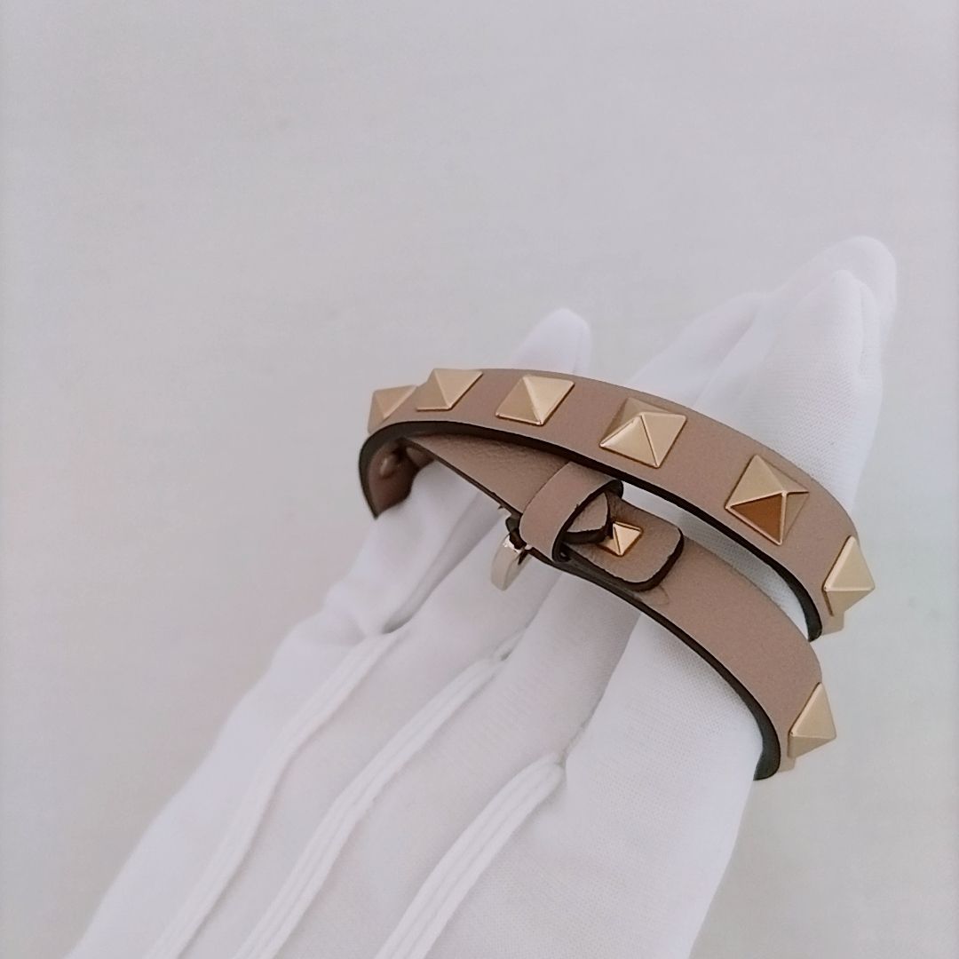 新品未使用】VALENTINO ロックスタッズ レザー ブレスレット