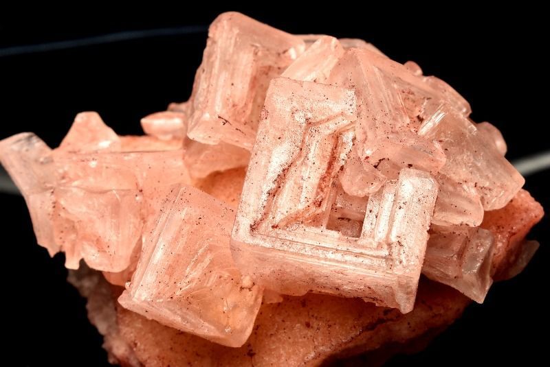 １点物 カリフォルニア産 ピンクハーライト岩塩 57x49x37mm 原石 パワーストーン 天然石 _CG6649 宅急便