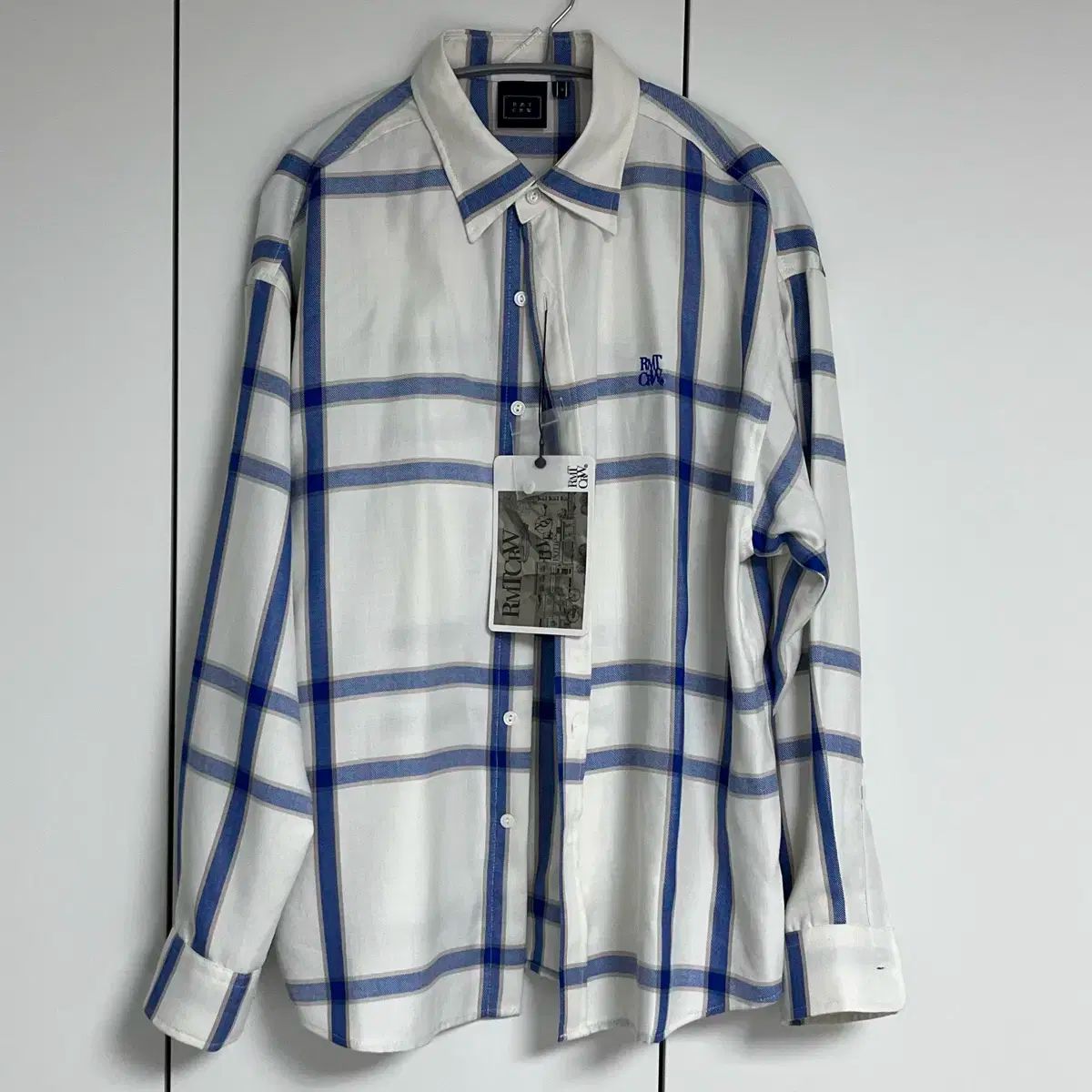 【雷市場（ポンジャン）商品韓国直送】 ROMANTIC CROWN(ロマンティッククラウン) タータン チェック シャツ s サイズ 未使用 新品 (ツアー) ドフン)