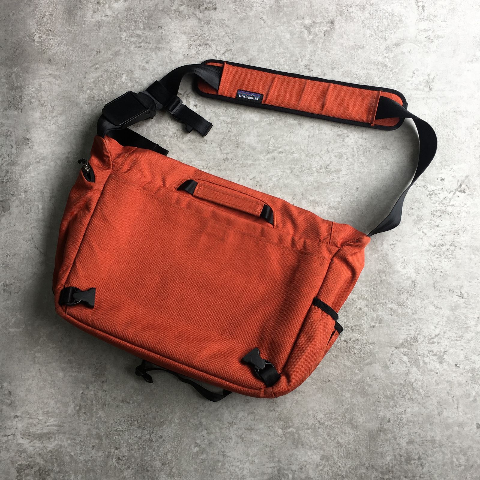 Patagonia メッセンジャーバッグ patagonia（パタゴニア）の「Patagonia Lightweight Travel
