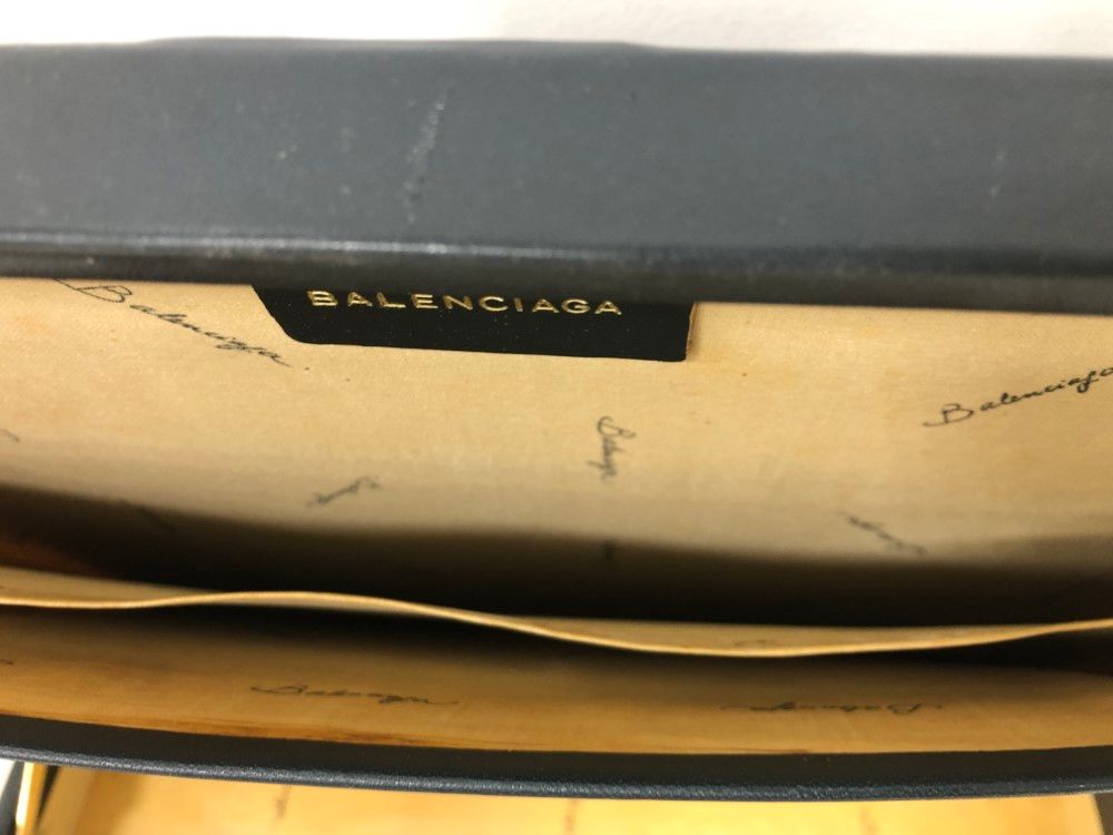 新品バレンシアガBALENCIAGA ダイヤル式ロック BALENCIAGA 】ダレスバッグ ダイヤルロック レザー ブラック