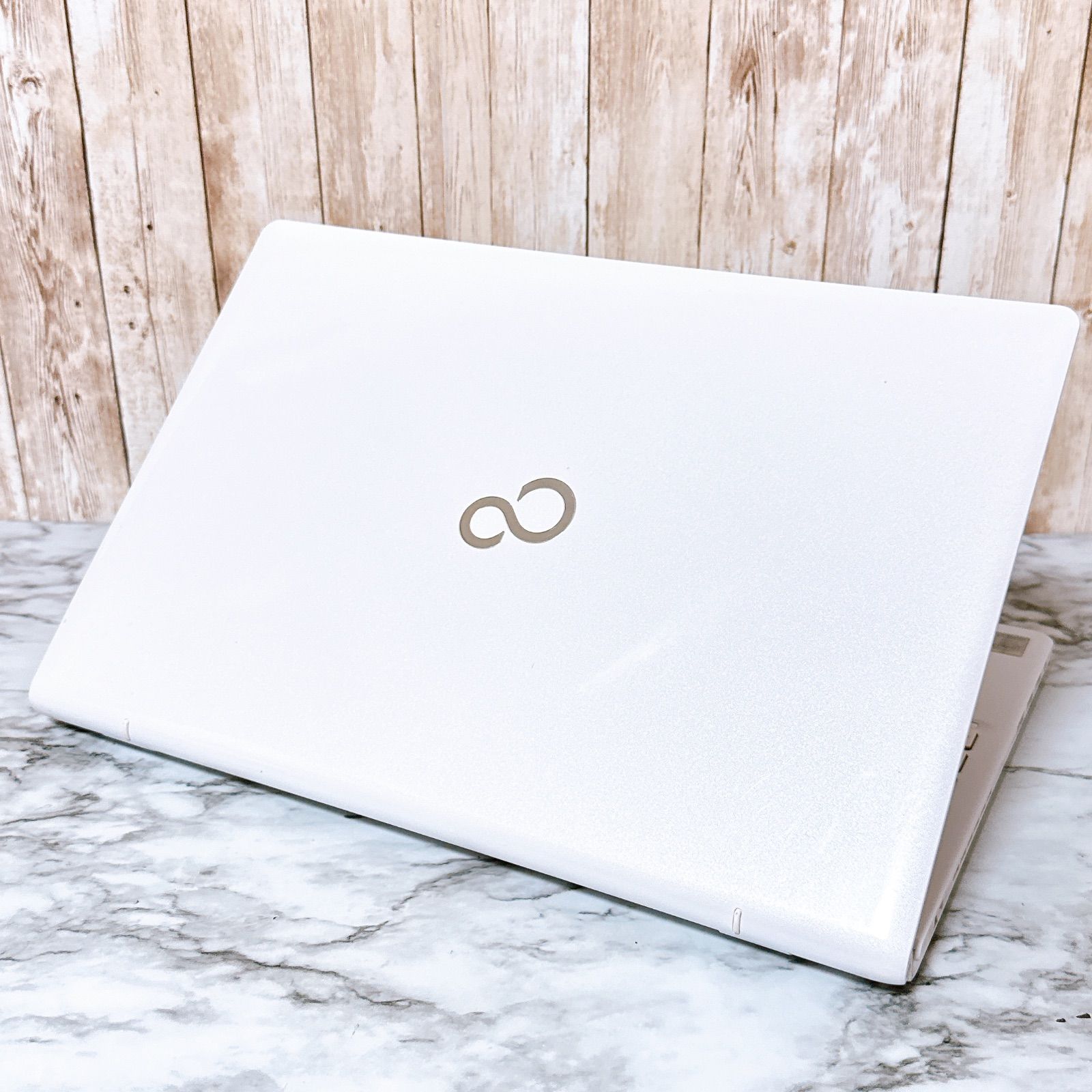 1台 高性能i7＆SSD|メモリ16GB カメラ すぐ使える薄型パソコンPC VETTDRUCK_DE