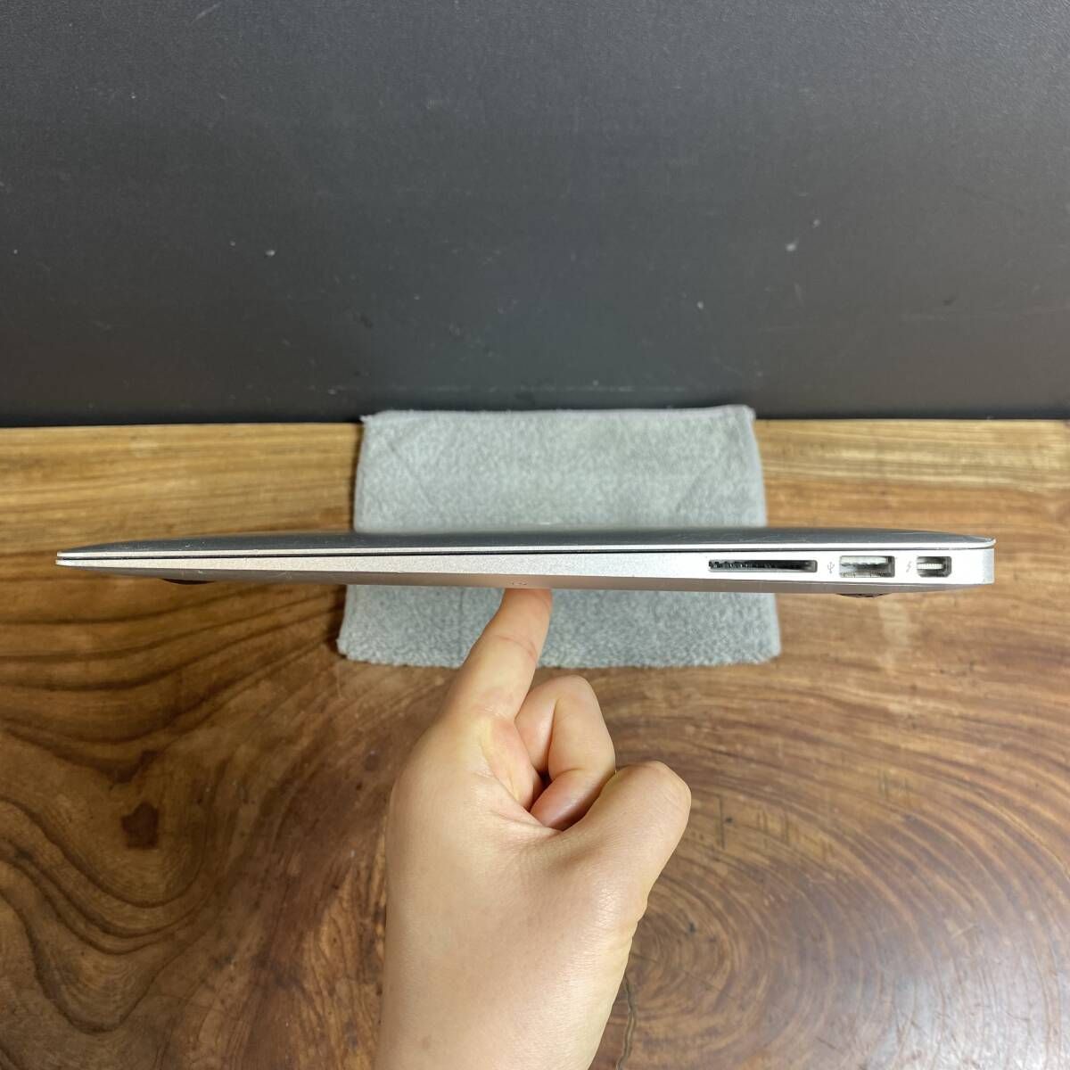 ［ジャンク品］Apple MacBook Air 13inch 2013/502 ジャンク品］Apple MacBook Air 13inch 2013/Core i5 1.3GHz